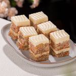 Mini Carrot Cake (36 Pieces)