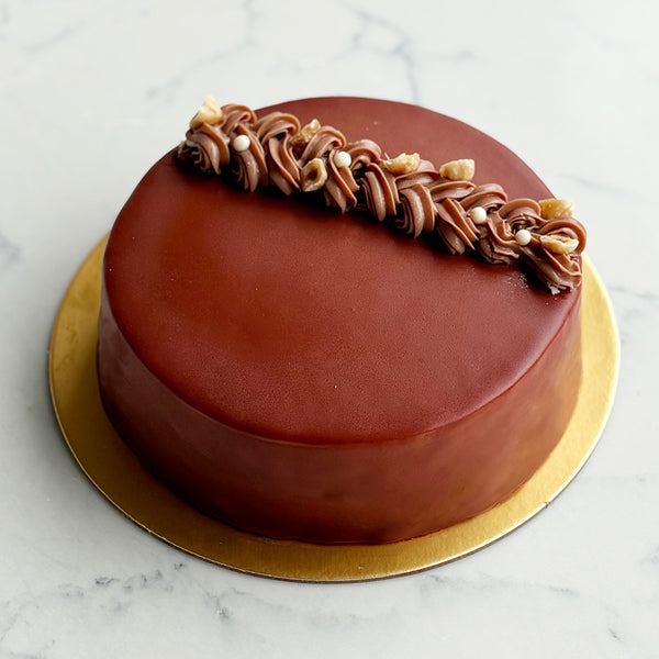 Bueno Hazelnut Cake