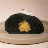 Charcoal Passionfruit Croissant (4 Pieces)